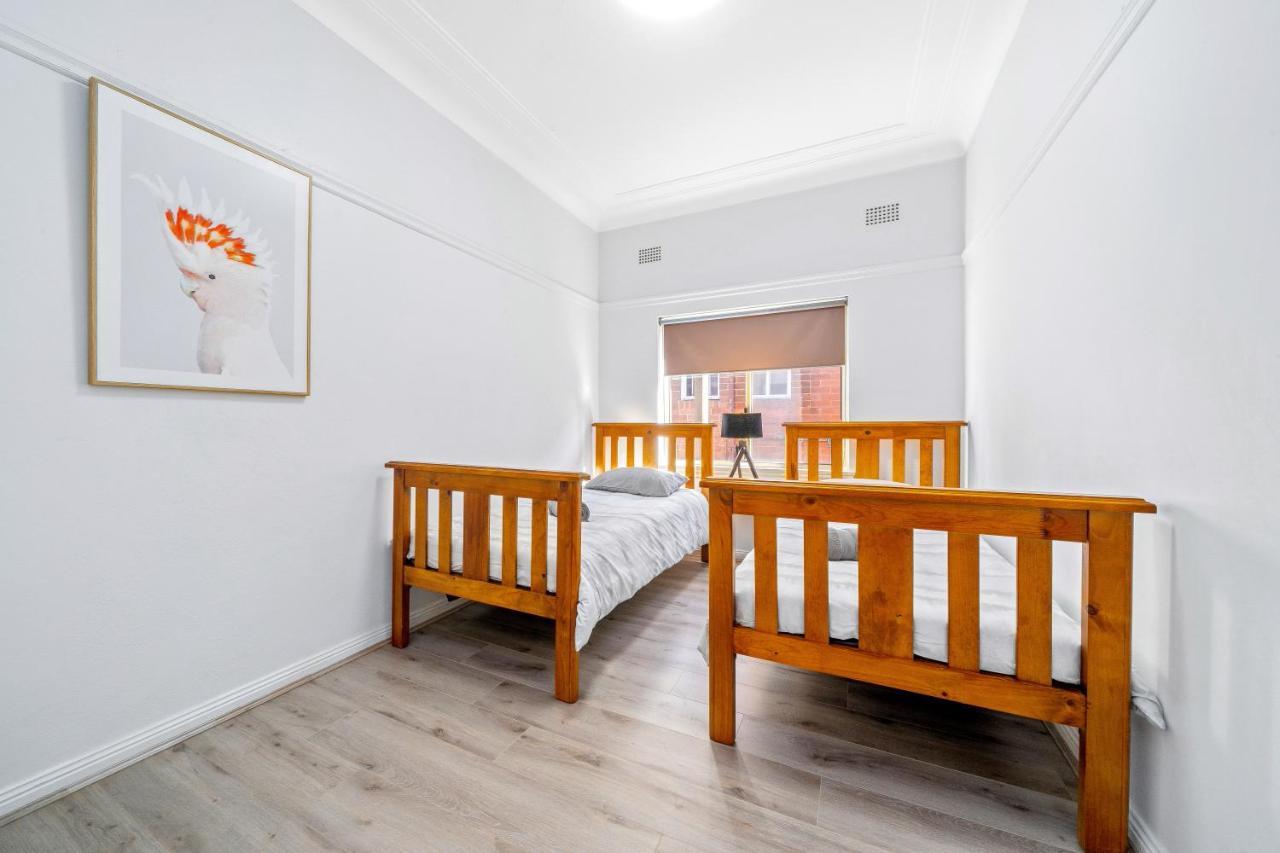 Burwood Newly Renovated 2 Bedroom Apartment Sydney Zewnętrze zdjęcie