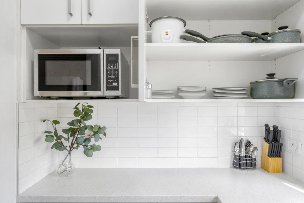 Burwood Newly Renovated 2 Bedroom Apartment Sydney Zewnętrze zdjęcie